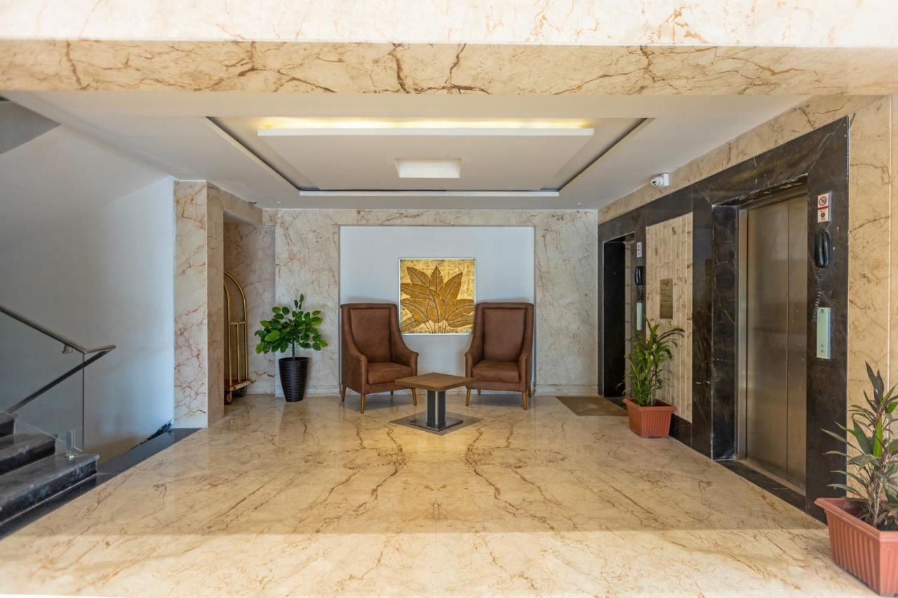 Pride Hotel Bhopál Kültér fotó