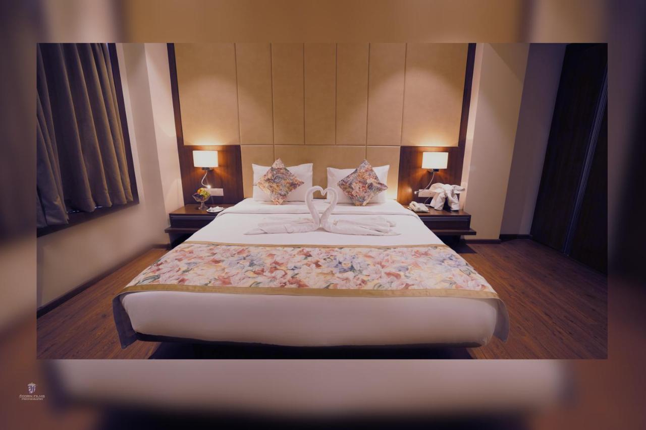 Pride Hotel Bhopál Kültér fotó